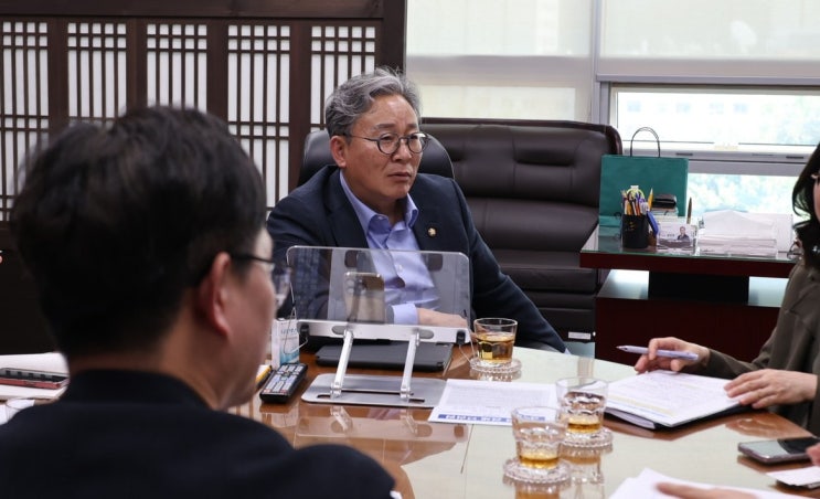 [<b>고속도로 휴게소</b> 운영체계, 전면 <b>개편</b>해야 합니다]