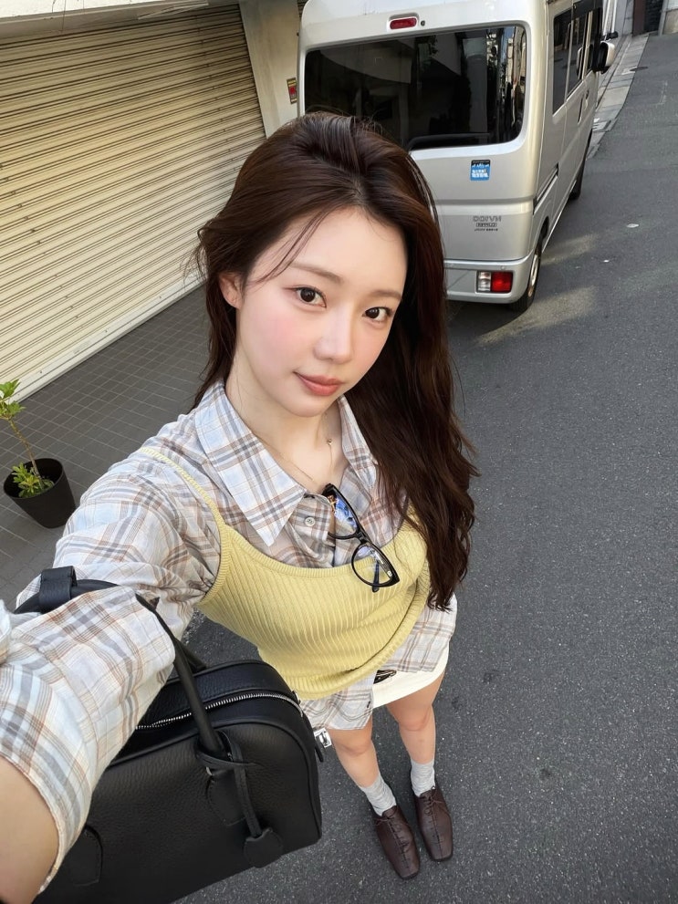  이시안 인스타 일상 사복 체크셔츠 레이어드 코디 반응 좋았던 이유