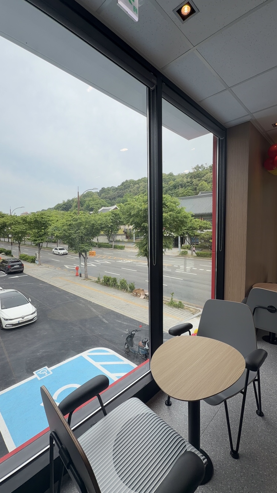 맥도날드 문학DT점 사진 6