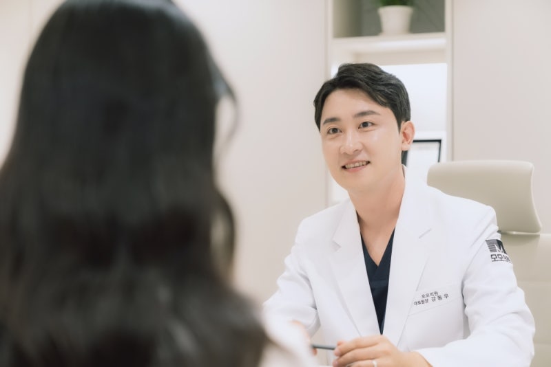 대구여성탈모병원 검사, 다이어트 후로 정수리 숱이 줄었다면 체크해보세요