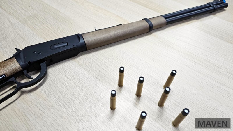 아카데미 탄피 배출 액션 비비탄(BB 탄) 에어 소프트 건 Kar98k에 이어서 윈체스터 M1894를 구입....