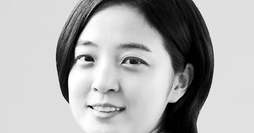 류호정, 복근 공개 목수 변신 파격 행보 화제