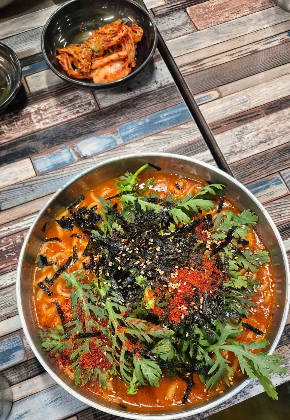 와라칼국수와족발 사진 4