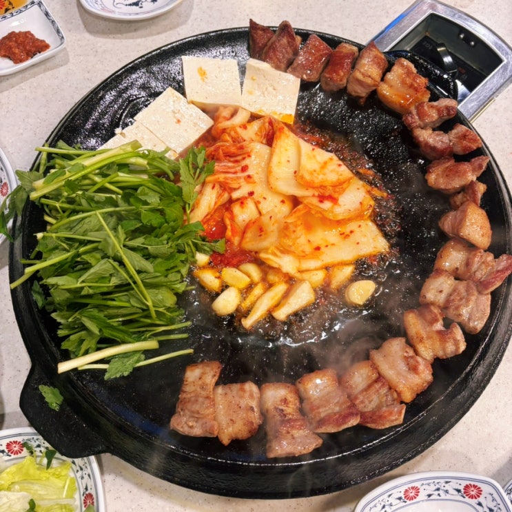  성수 삼겹살 진짜무쇠삼겹 소주 생각나는 고기 맛집