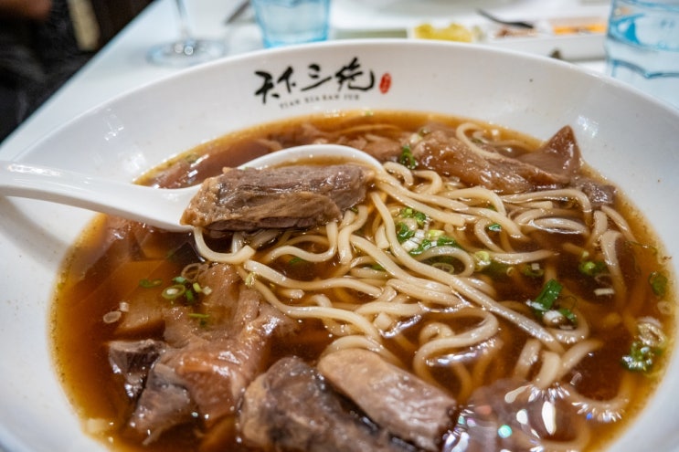 대만 타이베이 맛집 추천 미슐랭 선정 우육면 천하삼절 후기