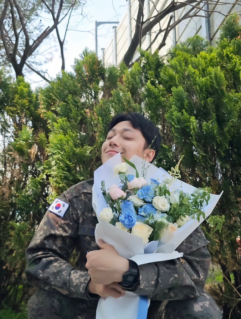 이도현 드디어 복귀? 전역 후 근황 프로필 나이 키 학력 인스타 총정리