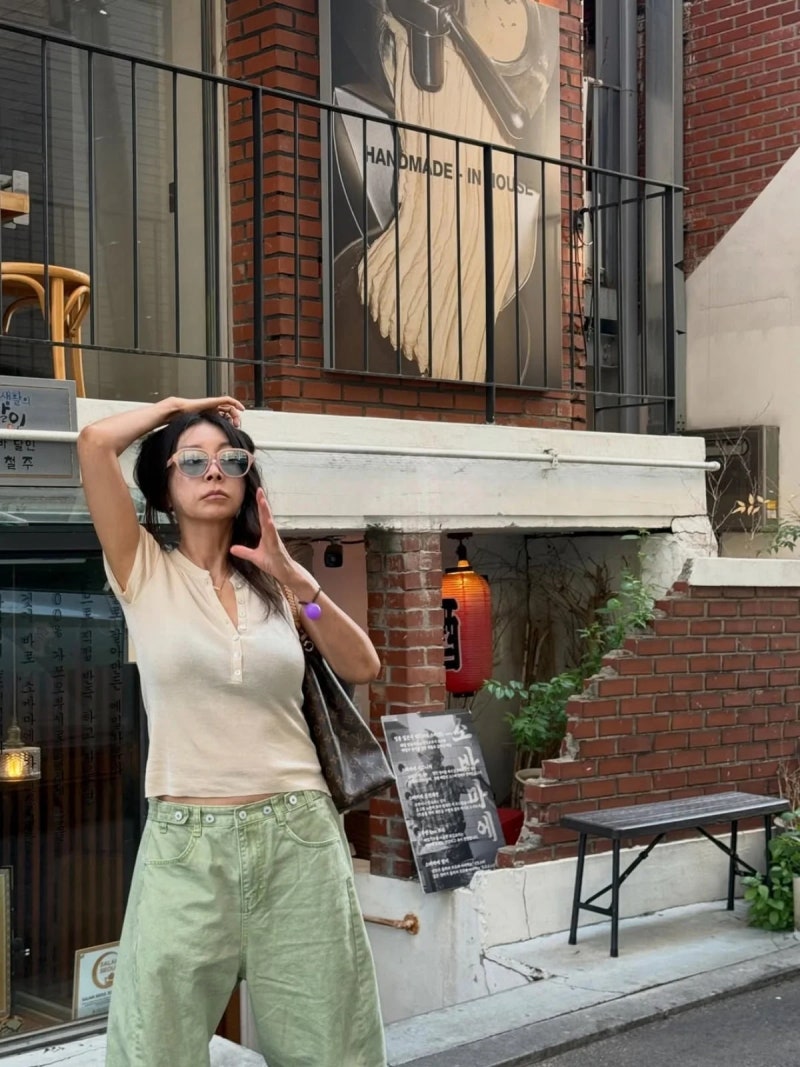 황신혜 차준영 회장 열애설 재조명, 검색어 흐름이 가리키는 건 한 사람의 사생활보다 대중....