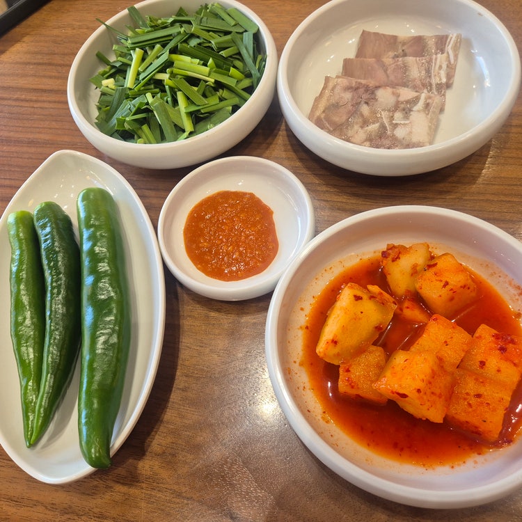 Midochon Dwaejigukbap Bonjeom photo 6