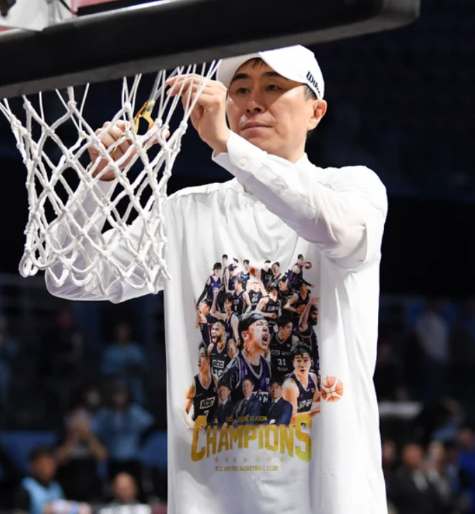 축구는 4쿼터에 끝난다...KCC 우승 이끈 이상민, 홍명보호에 꿀팁 공개