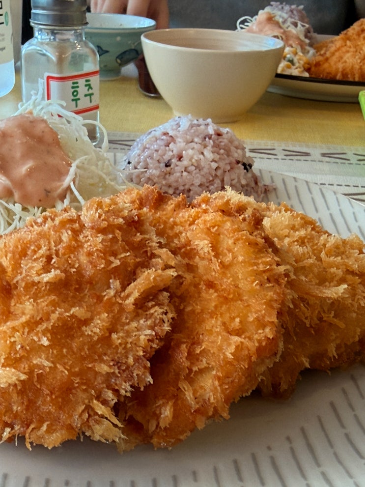  [춘천 거두리 맛집] 겉바속촉의 진수! 정성 가득한 근본 경양식 '우리동네 돈까스' 돈치킨까스 솔직 후기 