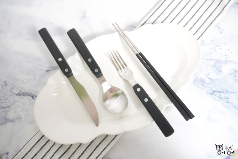 주방 선물세트 추천 테이블 위 분위기 바꿔주는 부가티 알피 커트러리