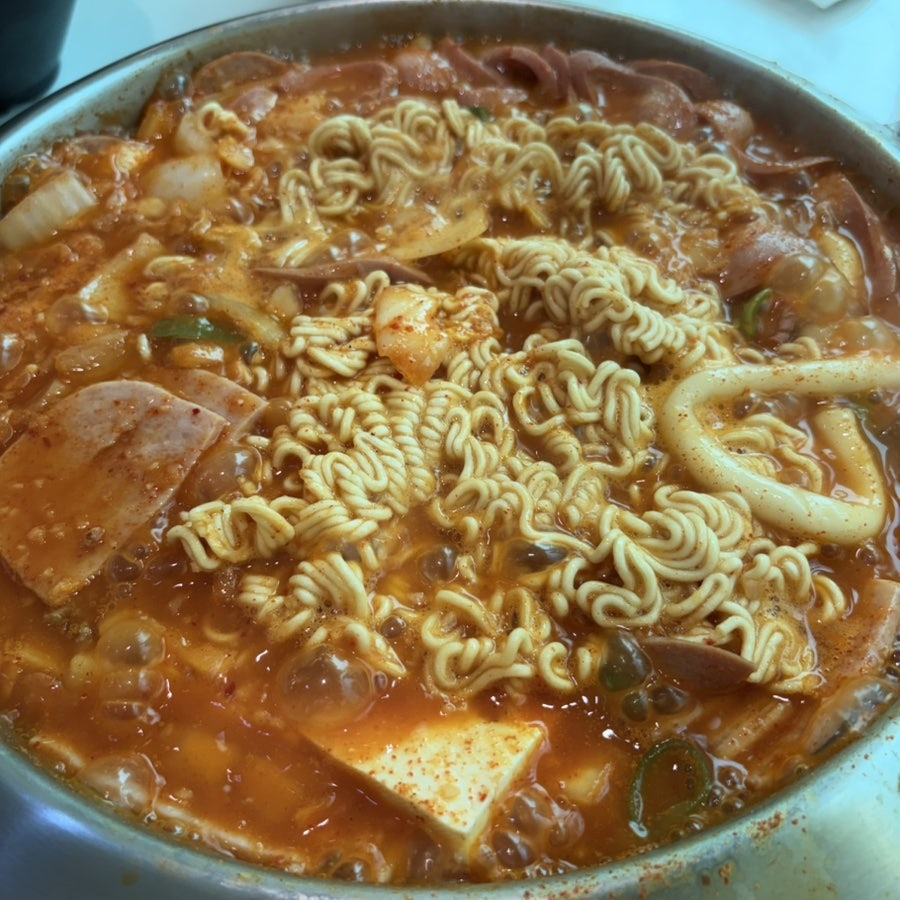 킹콩부대찌개 서산성연점 사진 1