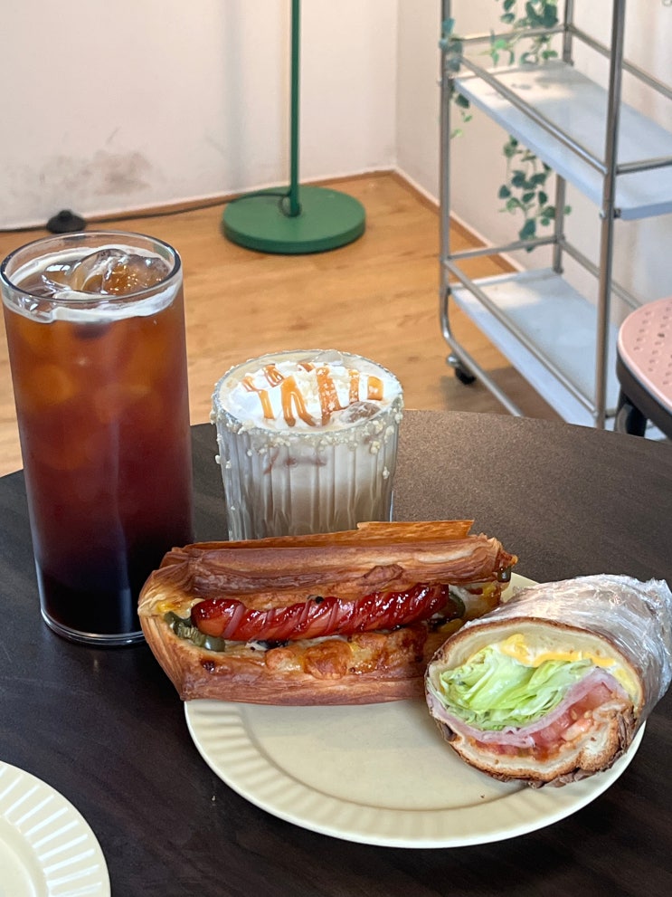  구미 봉곡동 카페 추천 아이랑 가기 좋은 버니번 베이커리 맛집