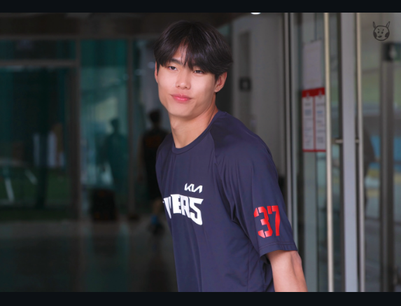 기아 김민규 프로필 나이 연봉 - 1군 엔트리 합류