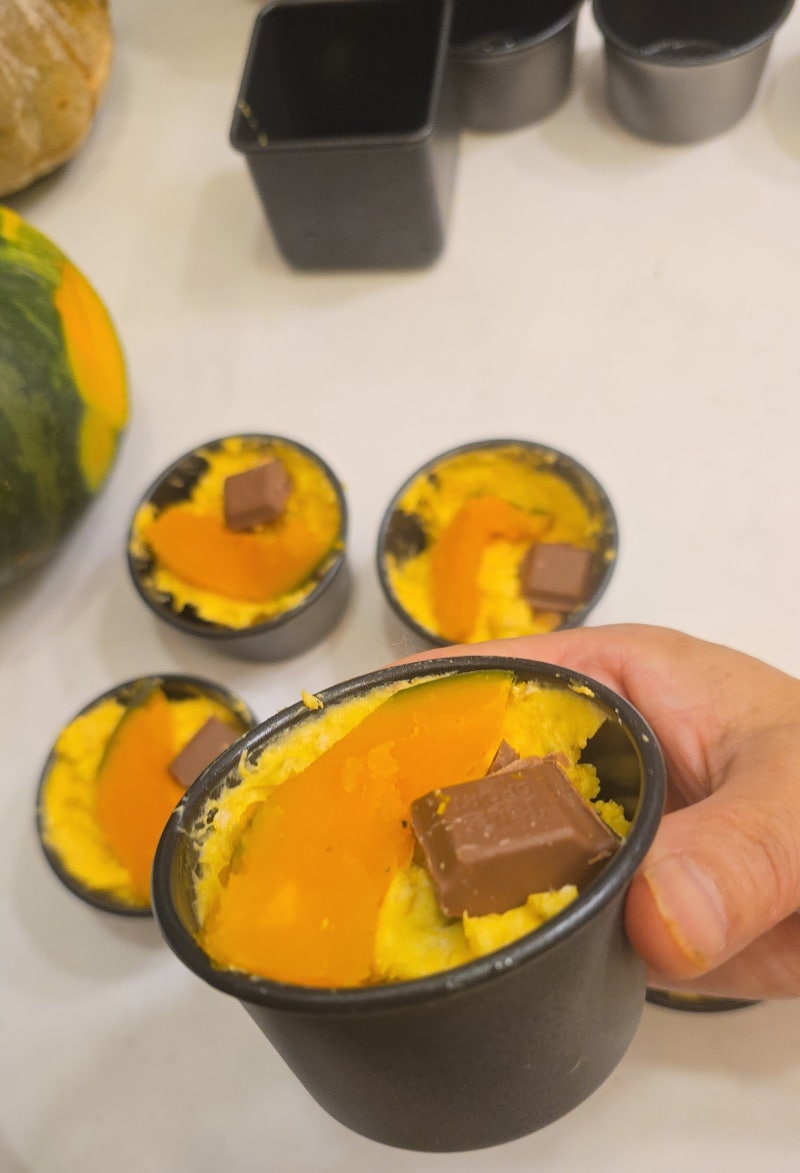 에어프라이어 빵 만들기 | 단호박 오트밀빵 투박하지만 건강한빵 집에서 뚝딱
