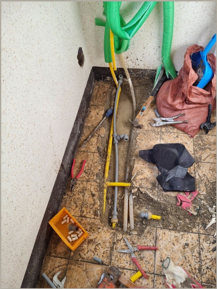  조심스러운 접근이 필요했던 누수탐지와 하수구뚫음 꼼꼼한 확인과 대응이 인상적인 익산 서비스