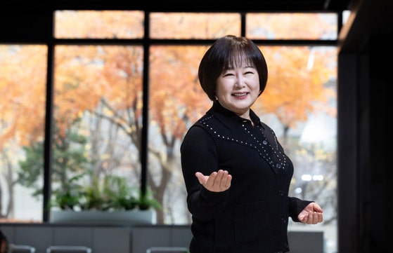 이금희 아나운서, 목 건강 회복 후 라디오 부스 복귀 "관심과 격려 감사"