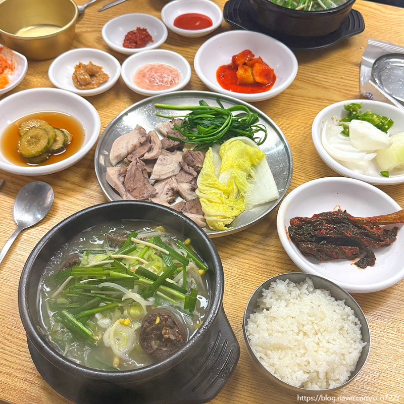 순천 국밥 주문하면 수육 주는 중앙동 웃장 인생국밥집