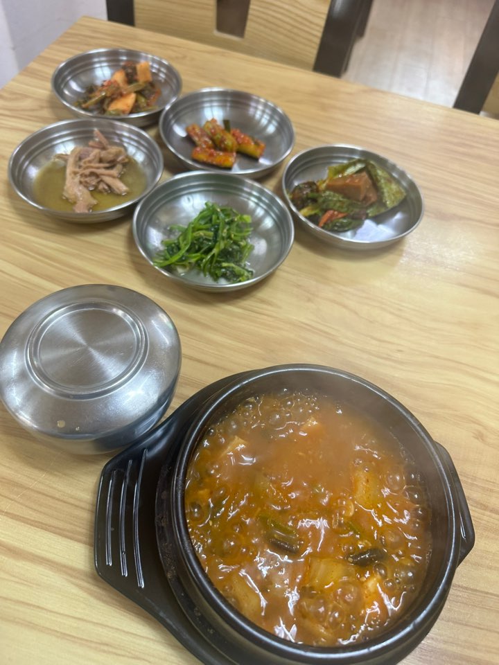  [불광역] 북악산이 보이는 가성비 혼밥 백반 맛집 <엄마손식당>