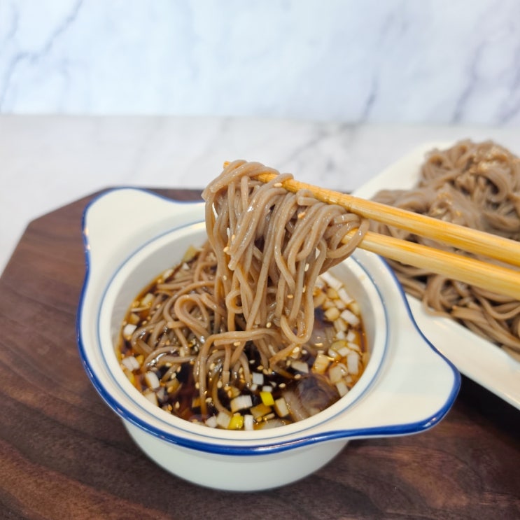  모밀장국 없어도 맛있었던 초간단 냉모밀, 쯔유로 간단하게 메밀소바 만들기