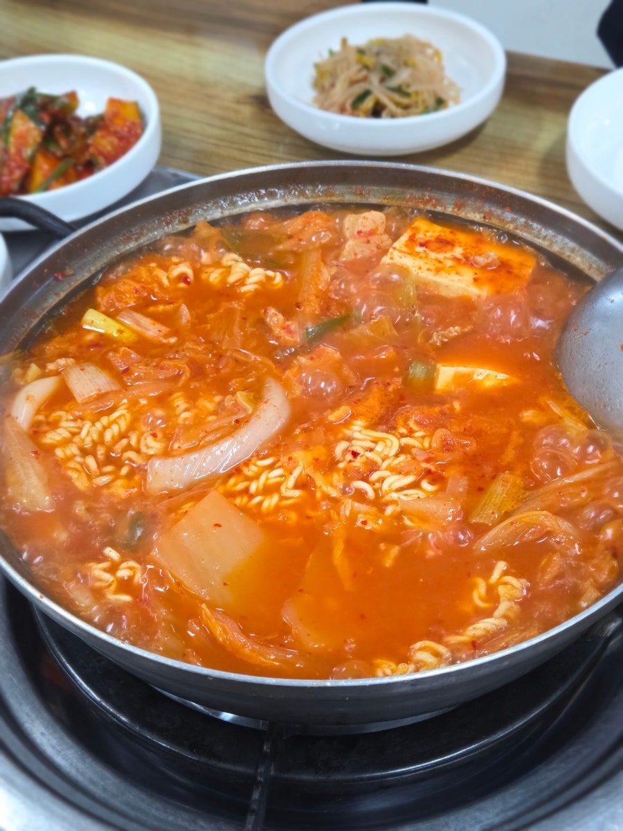뚱이네김치찌개 진곡점 사진 3