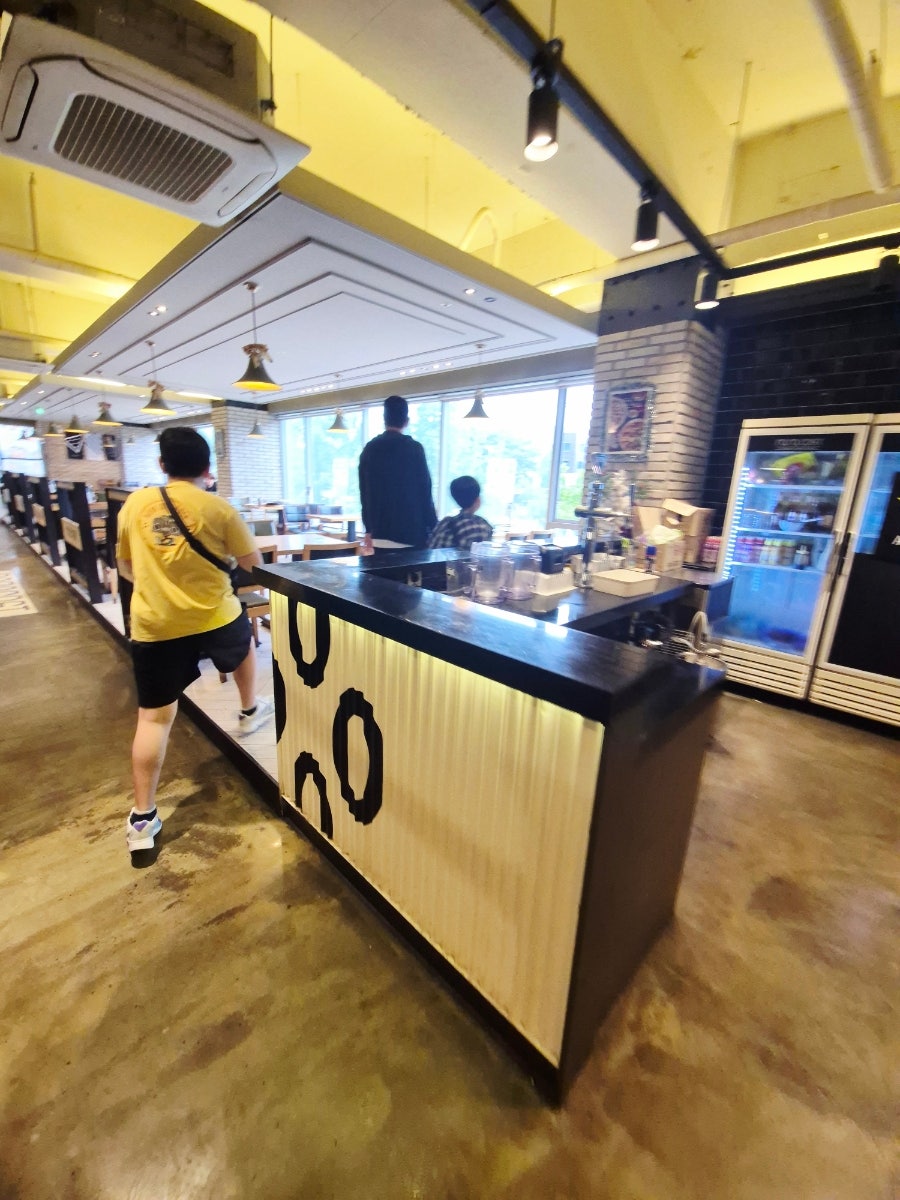 라라코스트 파주운정점 사진 6