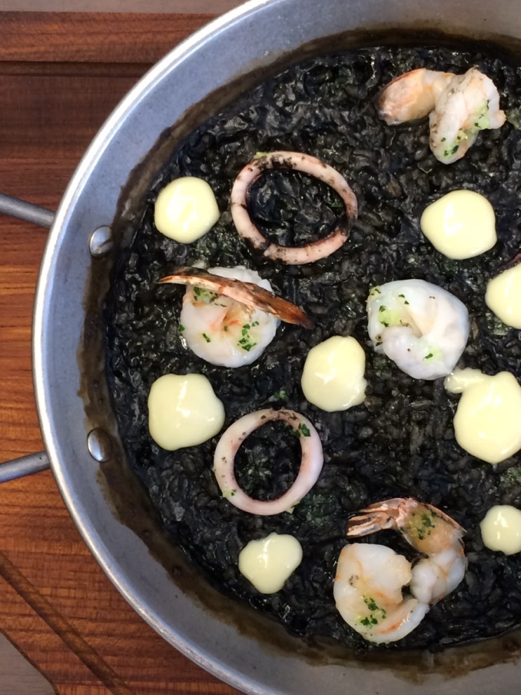  연남동 양식 맛집 0km 스페인 바게트 빠에야 크레마 카탈라나 후기