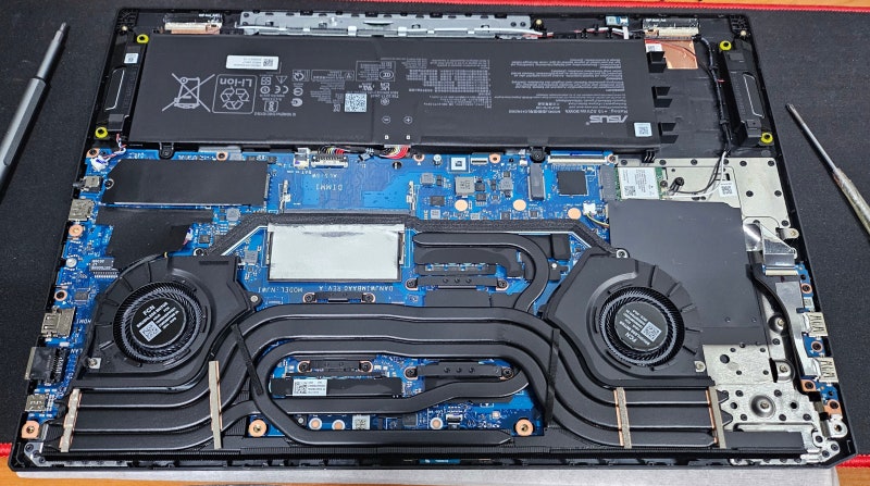 18인치 노트북 에이수스 ASUS TUF A18 구매 후기