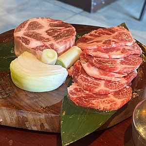 신당동 고기집 추천 그릴1492 본점 꽃목살 맛집 후기