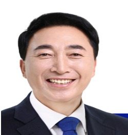 “세 과시 대신 실용” 박수현 ‘담대한 선대위’ 출범… 양승조 옷 입혀주며 “필승”