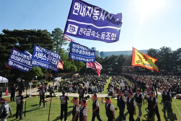 <b>현대차 임금협상</b> 초반부터 충돌, 핵심은 ‘정규직 충원’이었다