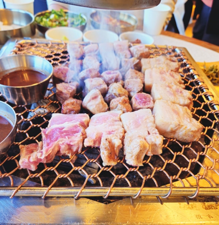  흑돼지 맛집 제주 애월 '노포 돼지에서 흑돼지 먹고 곽지해수욕장 일몰까지 완벽한 저녁 코스 