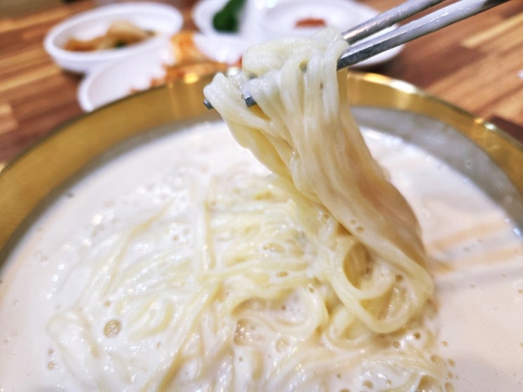  울산 달동 신상 맛집 콩부심, 진한 노란 콩국수 솔직후기