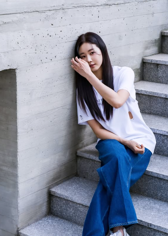 김사랑 프로필, 48세 맞아? 여전한 동안 미모와 세금 논란 해명까지 정리