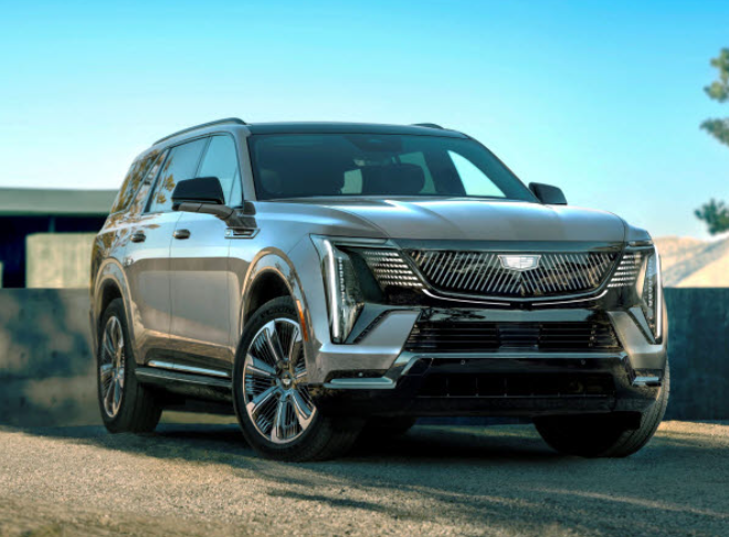   캐딜락 에스컬레이드 IQL 출시, 710km 주행거리로 전기 SUV 끝판왕