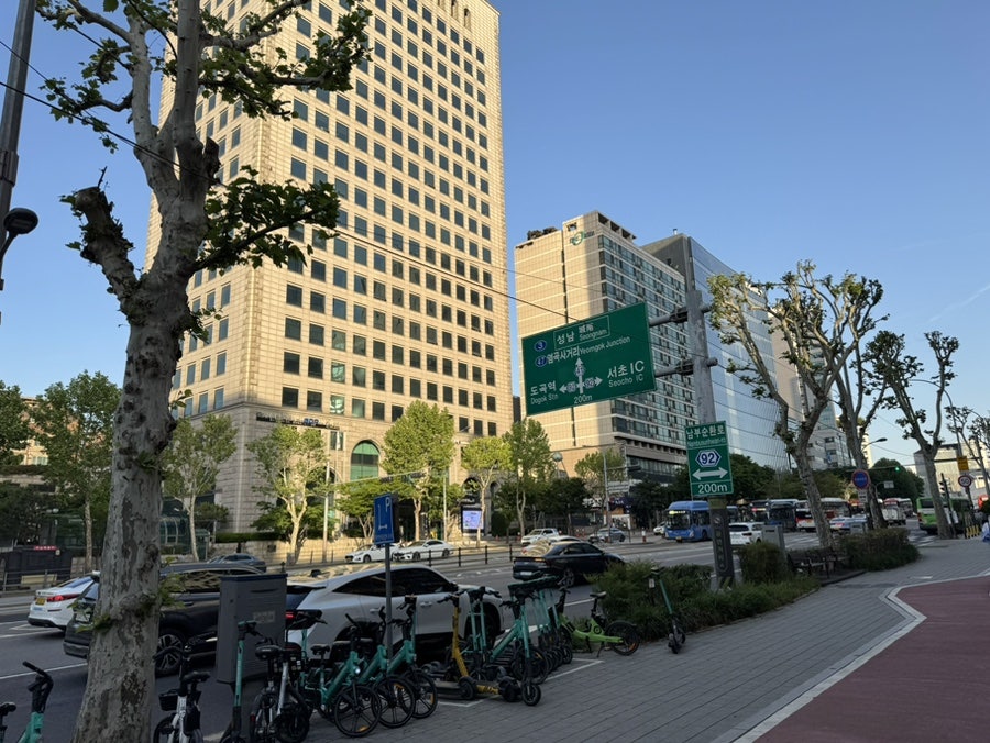 크라이치즈버거 양재역점 사진 2