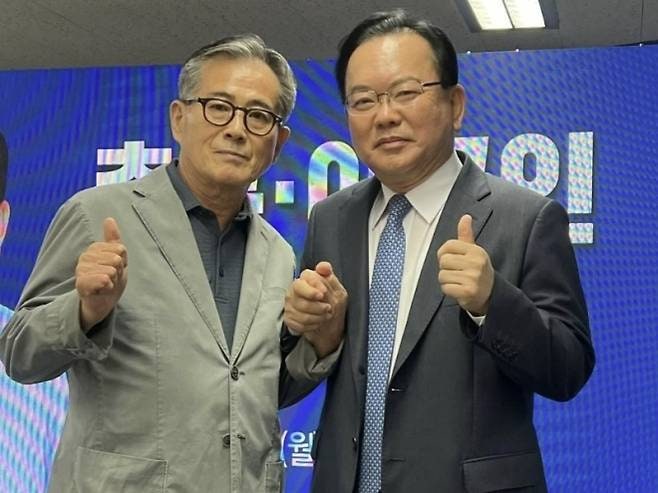 심성 구자욱 선수 아버지는 김부겸 지지, 형은 추경호 지지...대구 정치 지형의 현실