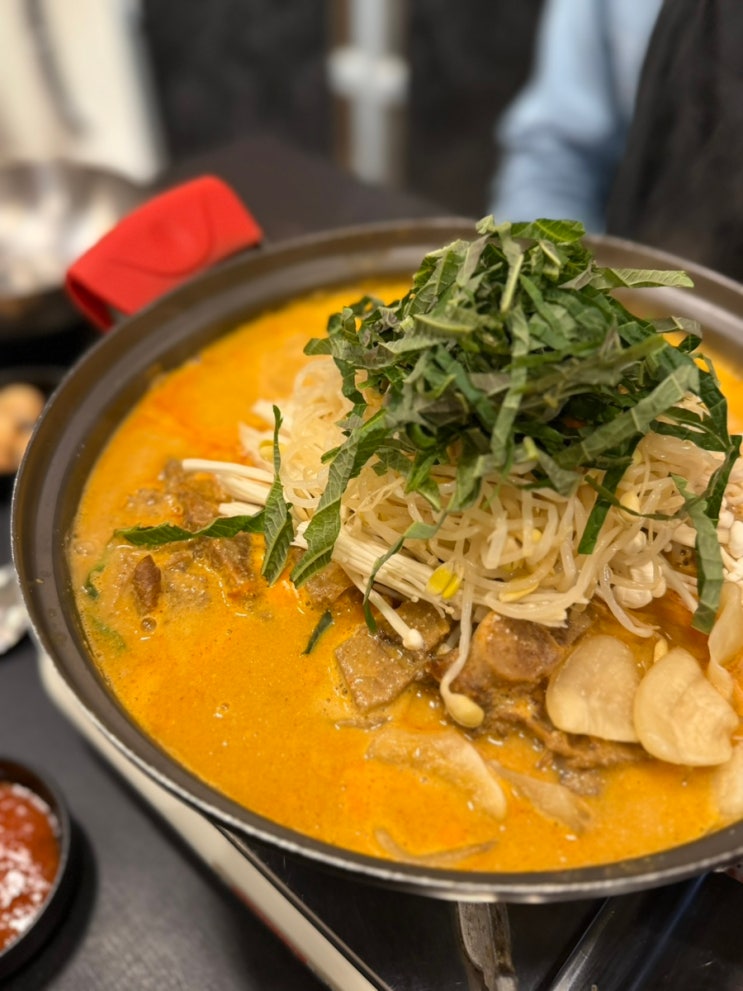  서울숲 맛집 맷돌감자탕 : SBS 비서진, 유노윤호도 반한 콩비지 감자탕 맛집 솔직후기