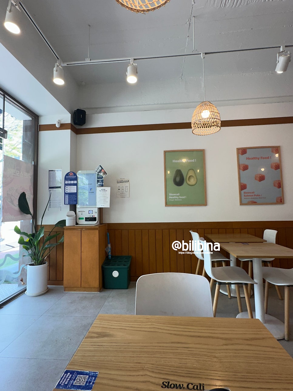 슬로우캘리 압구정로데오역점 사진 2