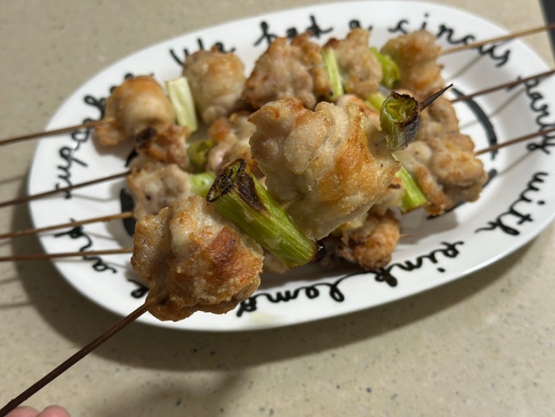 에어프라이어 꼬치구이 레시피 / 닭다리살 레시피 ; 기름기 쪽 빼서 더 맛있는 대파 닭꼬치 ....