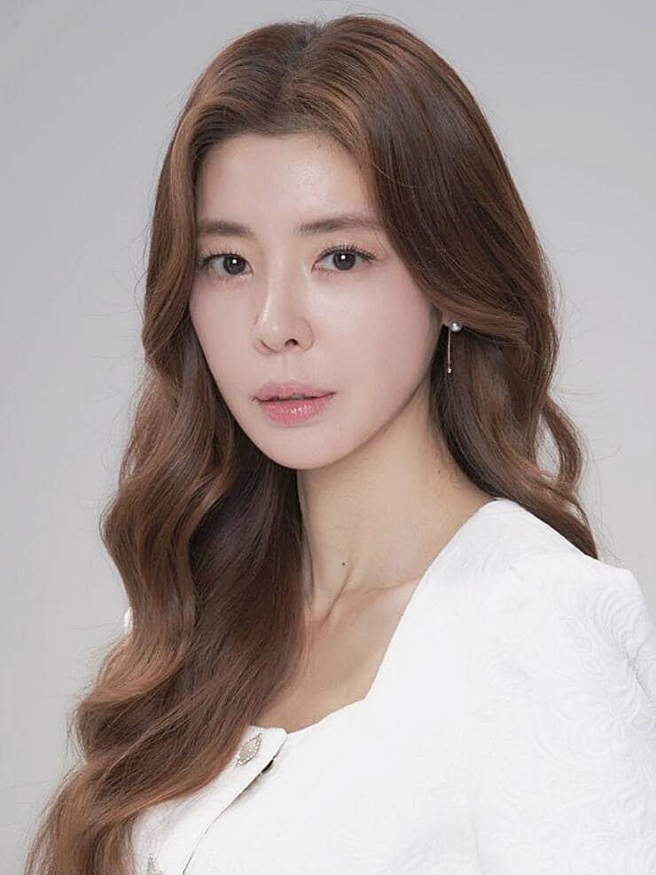 배우 김규리 프로필 나이 자택 강도 사건 집 고향 키 가족 학력 결혼 드라마 영화 데뷔