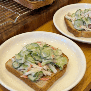 오이크래미샐러드 샌드위치ෆ 존맛탱탱!