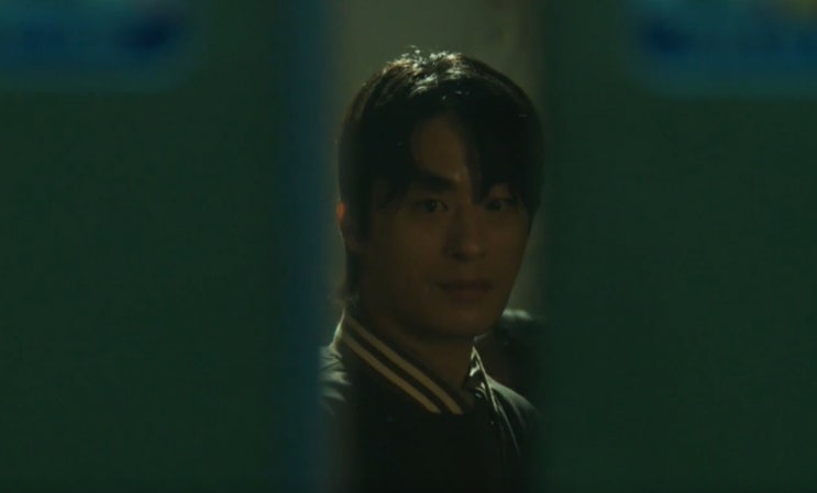  군체 후기 솔직 리뷰, 기대 너무 컸던 걸까? 전지현·구교환 조합은 좋았는데…