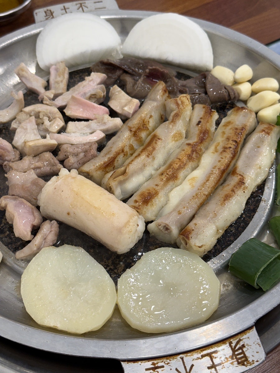 누렁소곱창 처마끝하늘풍경 사진 6