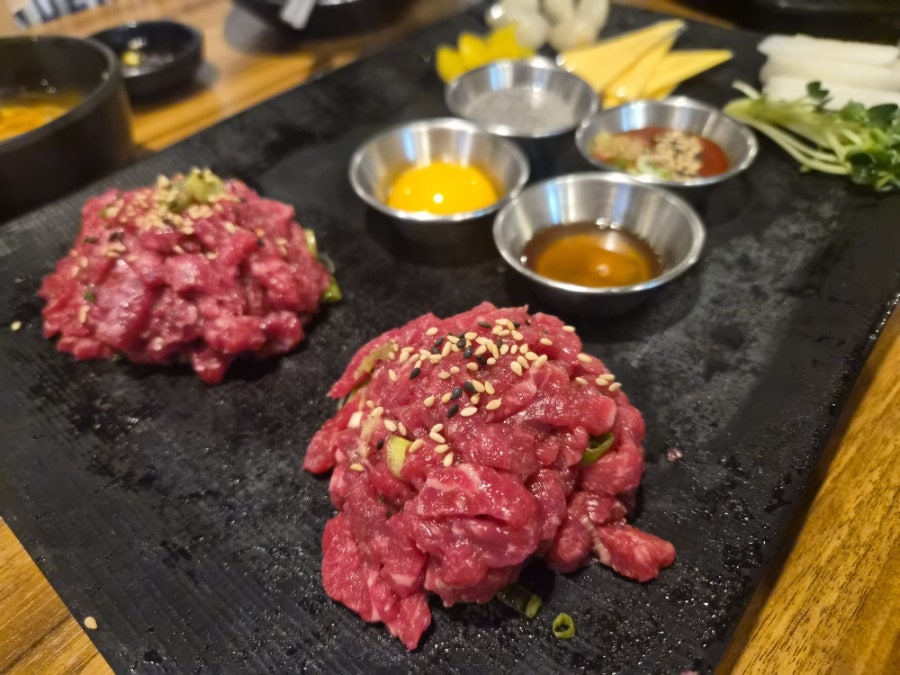 육회한지짐이 만년점 사진 1