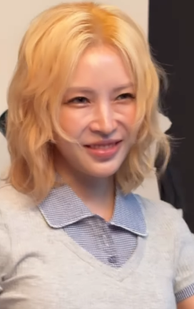 "완전 다른 사람인 줄" SM 떠난 보아의 파격 변신, 단발 금발로 '갸루 언니' 변신