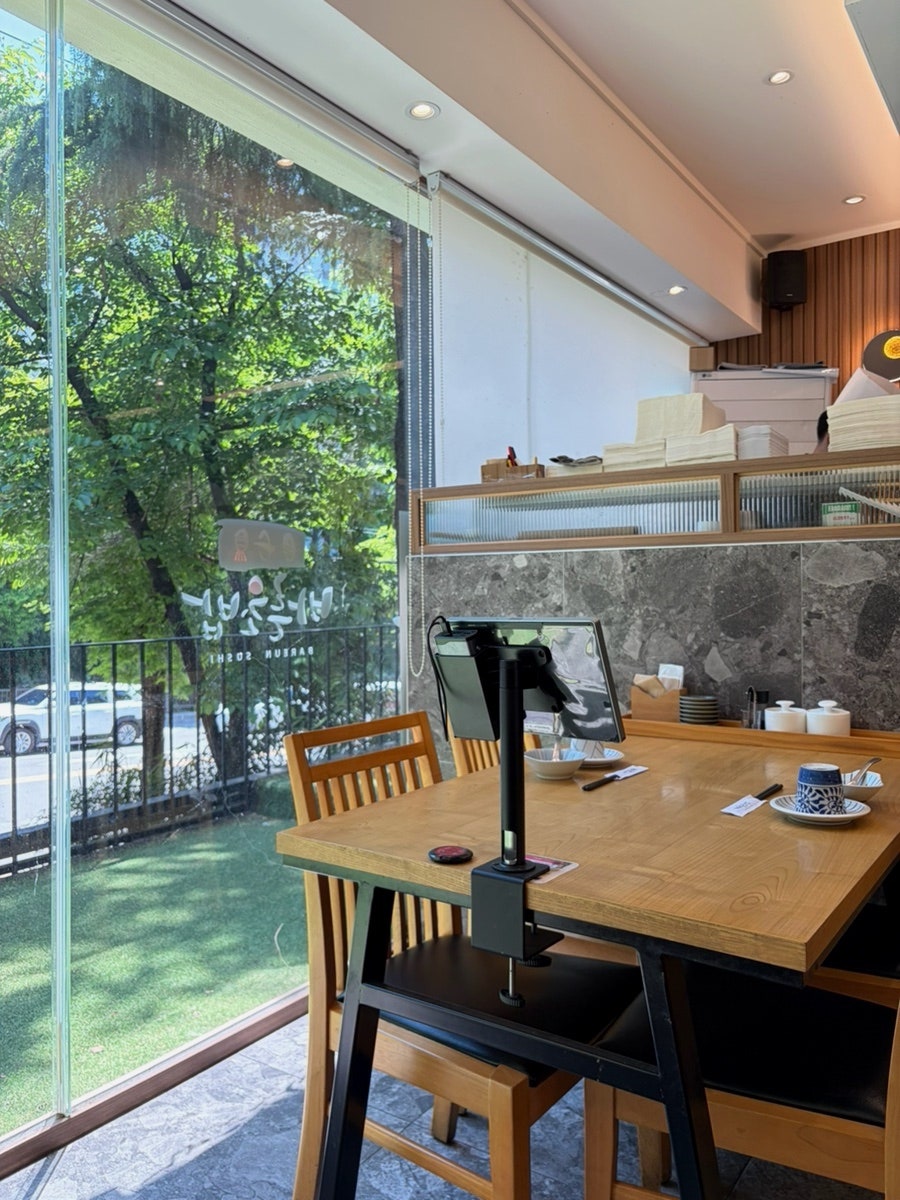 바른초밥 학동점 사진 6