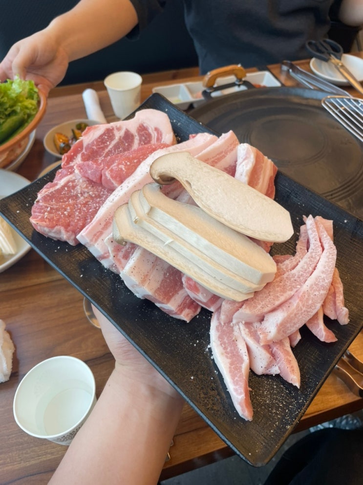  군산 삼겹살 맛집 미장동 기찻길 옆 고기집 질 좋은 군산한돈맛집 미장동저녁추천