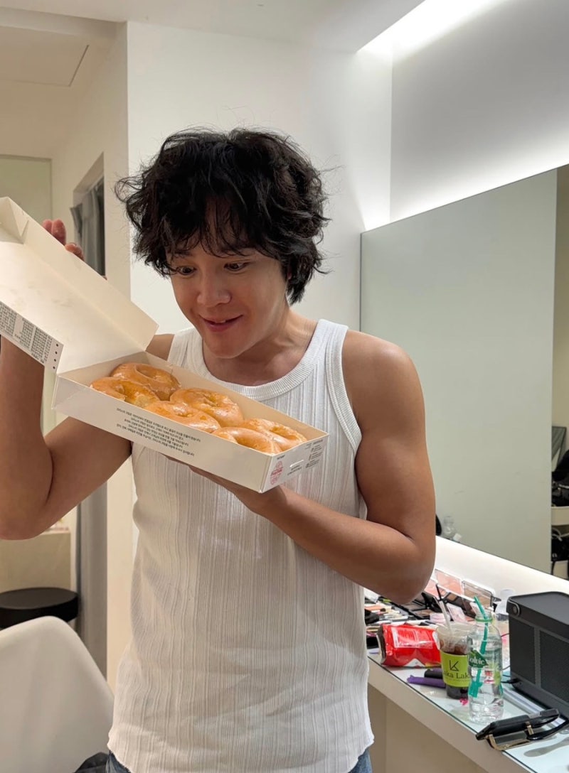 아시아 프린스 장근석, 진짜 1300억 건물주 맞나? 그의 재력 완전 분석
