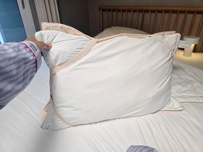 베개세탁 걱정 없는 씌우기 편한 밀라 밴딩 베개커버 호텔침구에도 OK